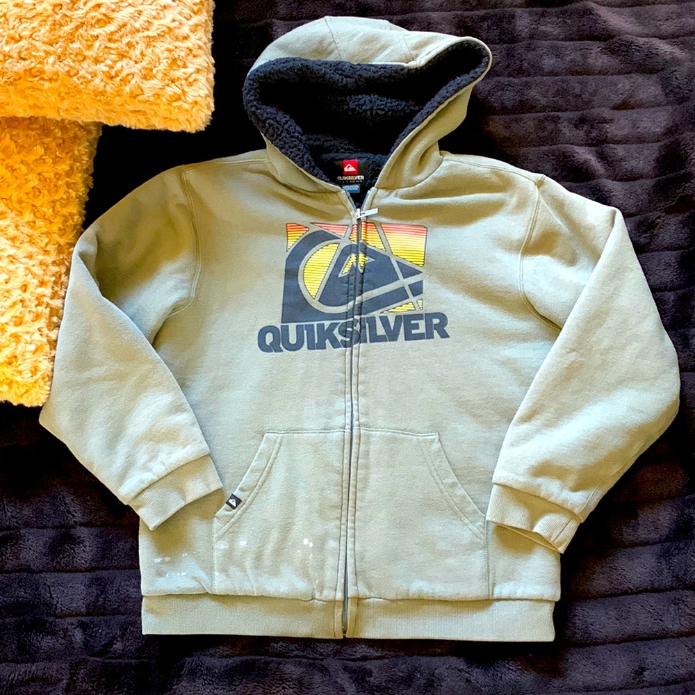Super plush Quiksilver hooded sweatshirt